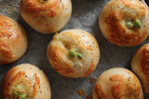 ツヤピカベーグルを作るには？表面がきれいに焼けるコツのアイキャッチ写真