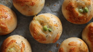 ツヤピカベーグルを作るには？表面がきれいに焼けるコツのアイキャッチ写真